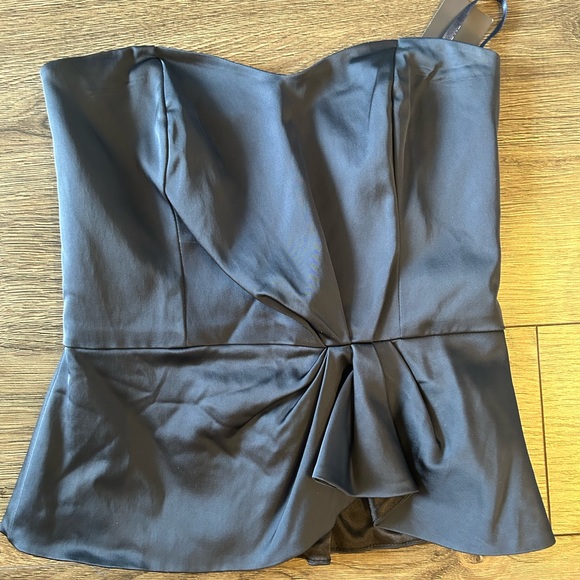 FRENCH CONNECTION SILK TOP - Picture 5 of 6